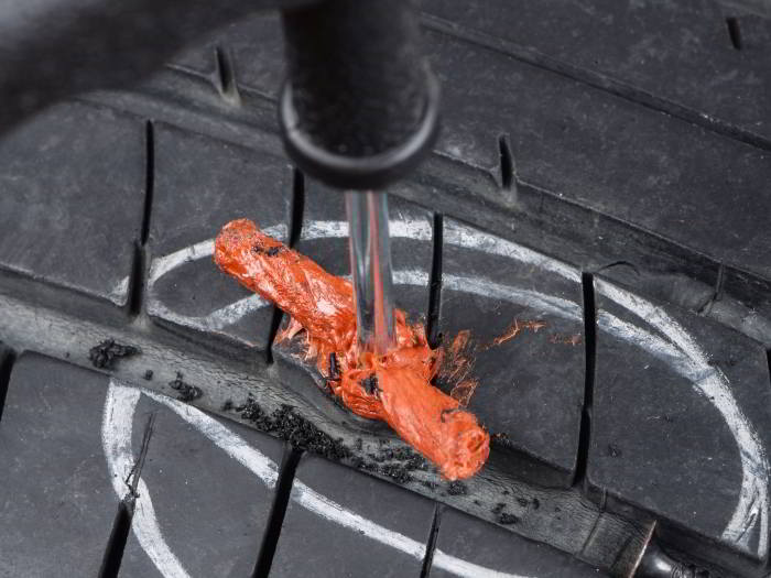 7 mejores Kits para reparar neumáticos sin cámara